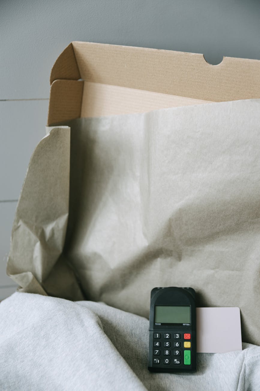 akıllı telefon, alışveriş yapmak, altın içeren Ücretsiz stok fotoğraf